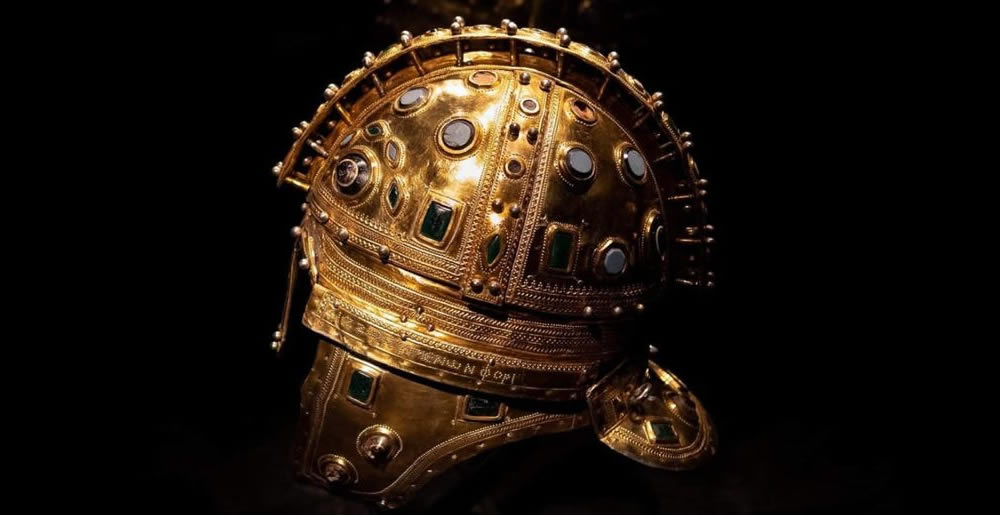 Због великог интерсовања публике продужено трајање изложбе до 1. јуна