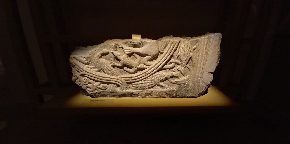 Предмети Музеја Војводине на великој изложби „Краљеви и светитељи. Доба династије Арпадоваца“ у Сент Иштван Кираљ музеју у Секешфехервару