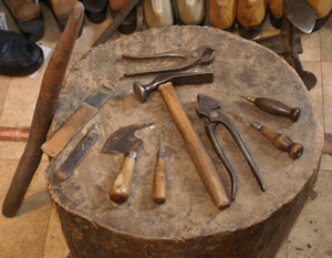 Његово величанство чекић