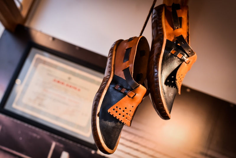 Ауторско вођење уочи затварања изложбе „Ја носим Вас, Ви носите мене – обућа из етнолошке збирке Музеја Војводине“