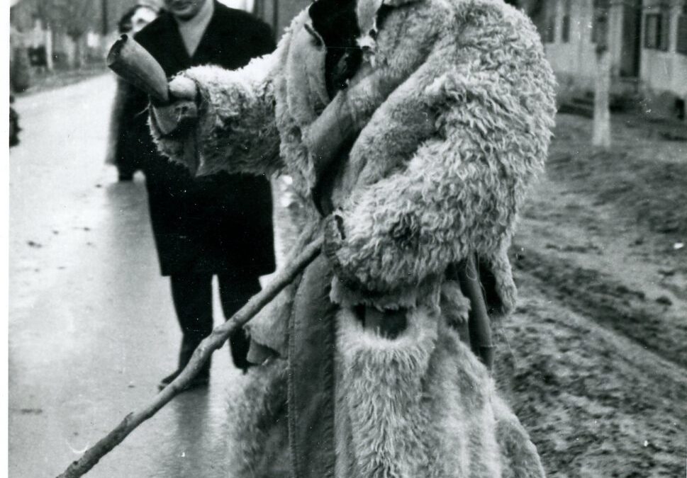 Покладно маскирање